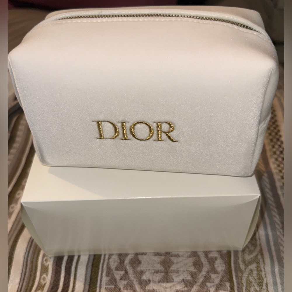 Dior Makeup Pouch NEW with box - Picture 1 of 10